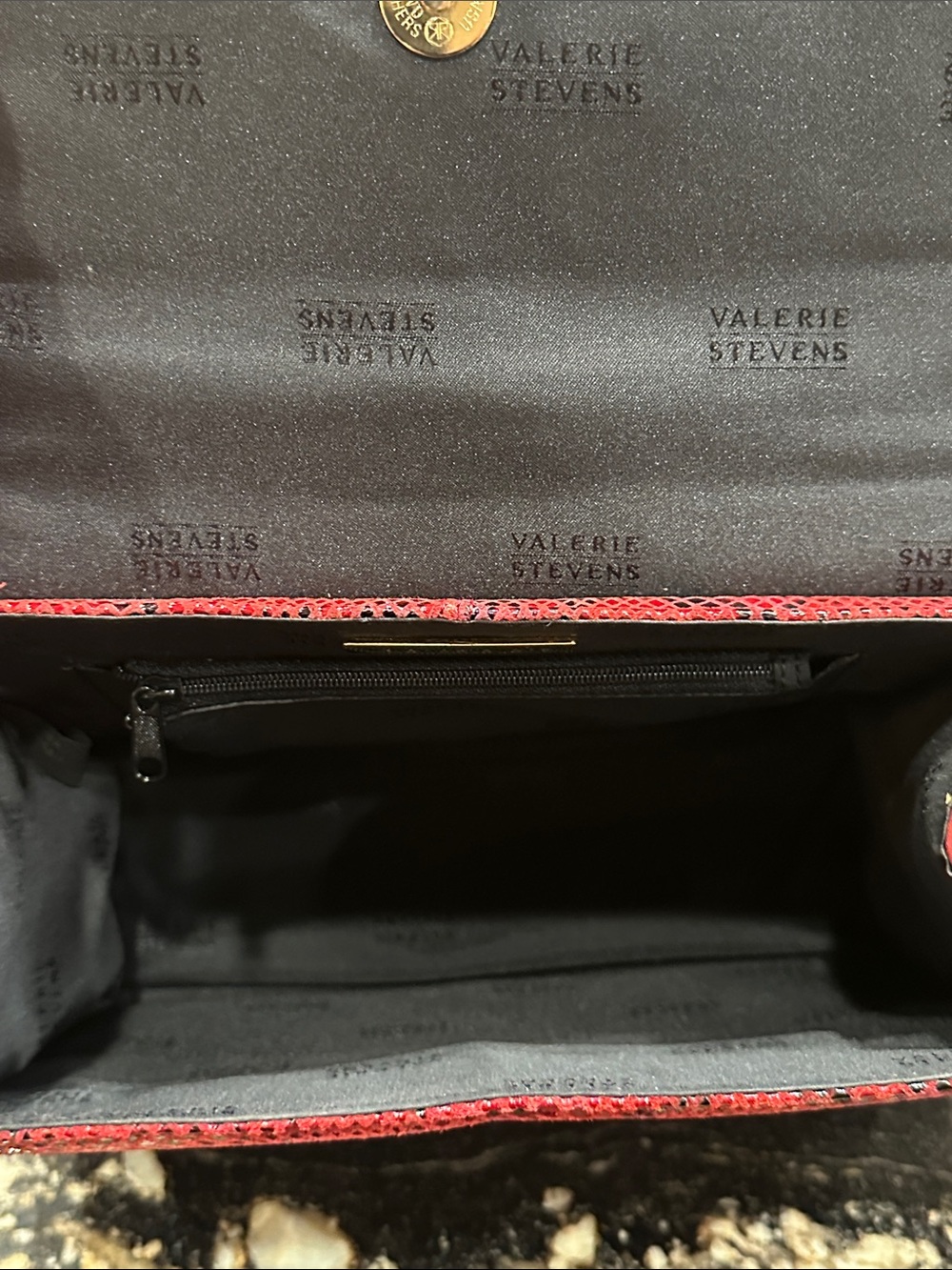 Valerie Stevens Snake Embossed Bag ❤️ - Picture 6 of 8